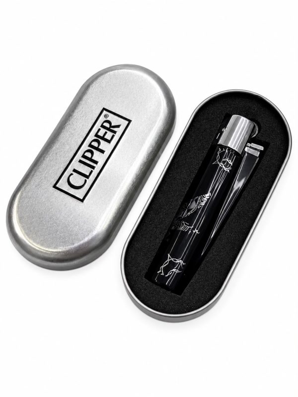 WhatsApp Image 2026-07-20 at 5.14.06 PM Encendedor Clipper Metálico Negro con Estuche