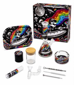 WhatsApp Image 2026-08-01 at 6.03.57 PM Kit de Accesorios Space Edition – Diseño Psicodélico