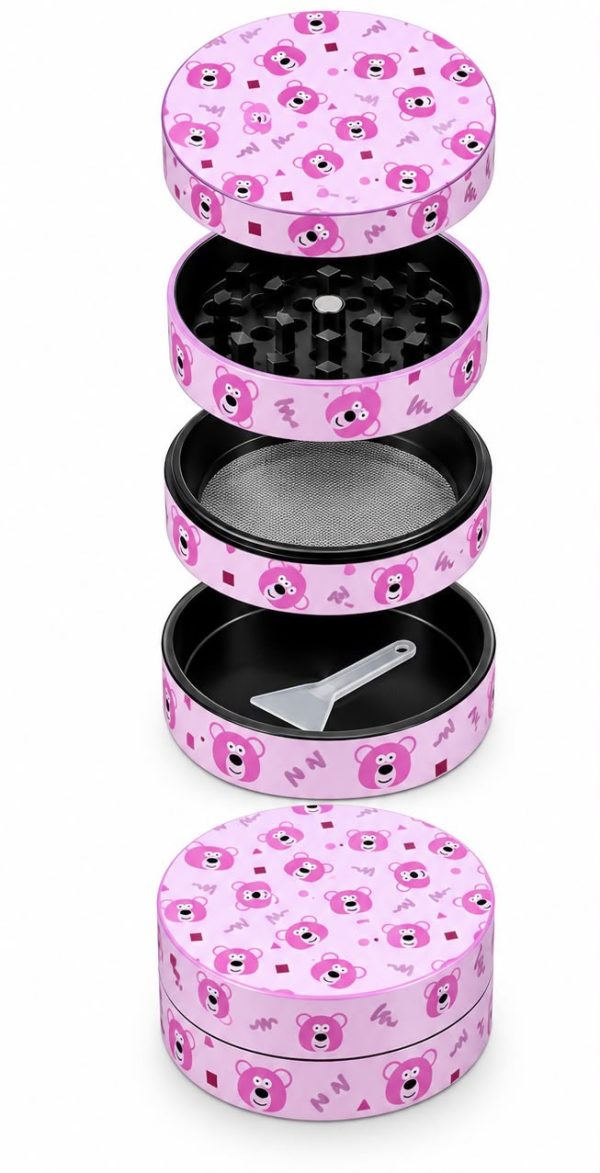 WhatsApp Image 2026-09-22 at 4.09.53 PM Grinder de 4 Piezas – Diseño Pink Bear 🩷🐻