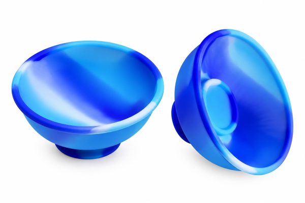 WhatsApp Image 2026-10-06 at 6.53.31 PM 🔵 Cenicero de Silicona con Base de Succión – Azul