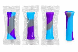 WhatsApp Image 2026-10-06 at 7.03.08 PM 🌈 Boquilla de Silicona para Bong – Diseño Multicolor
