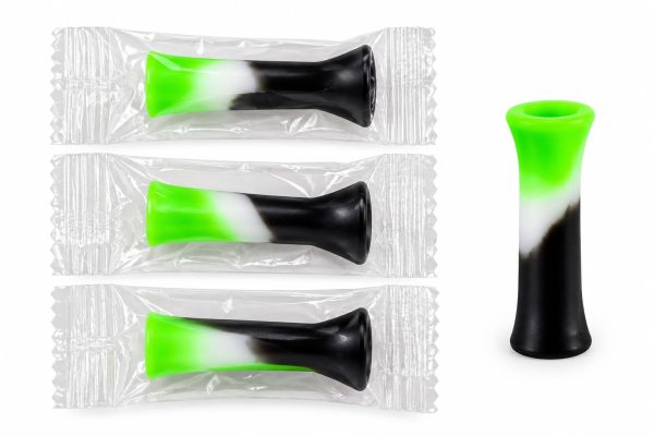WhatsApp Image 2026-10-06 at 7.04.06 PM 🟢⚫ Boquilla de Silicona – Verde, Blanco y Negro