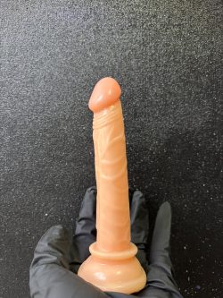 Consolador Clásico con Base de Succión Color Piel 🤎